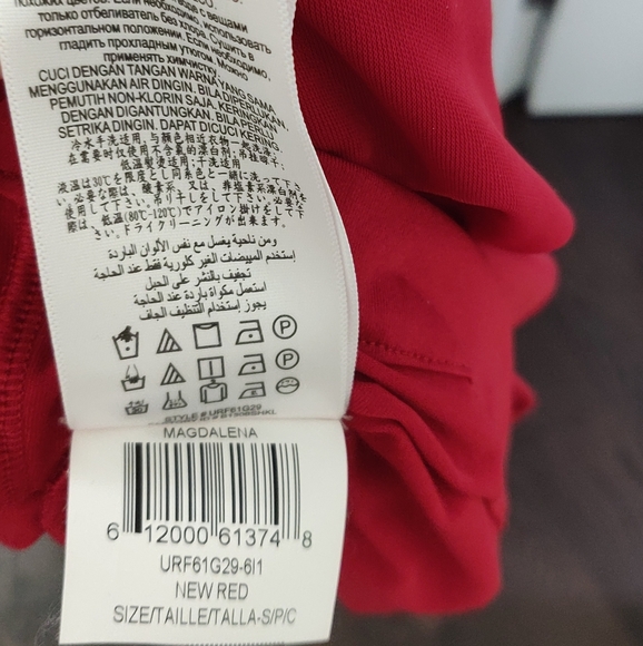 BCBGMaxazria Magdalena Gown - Picture 6 of 14